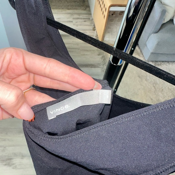 Vince Scoop Neck Bodysuit Black - Picture 6 of 6